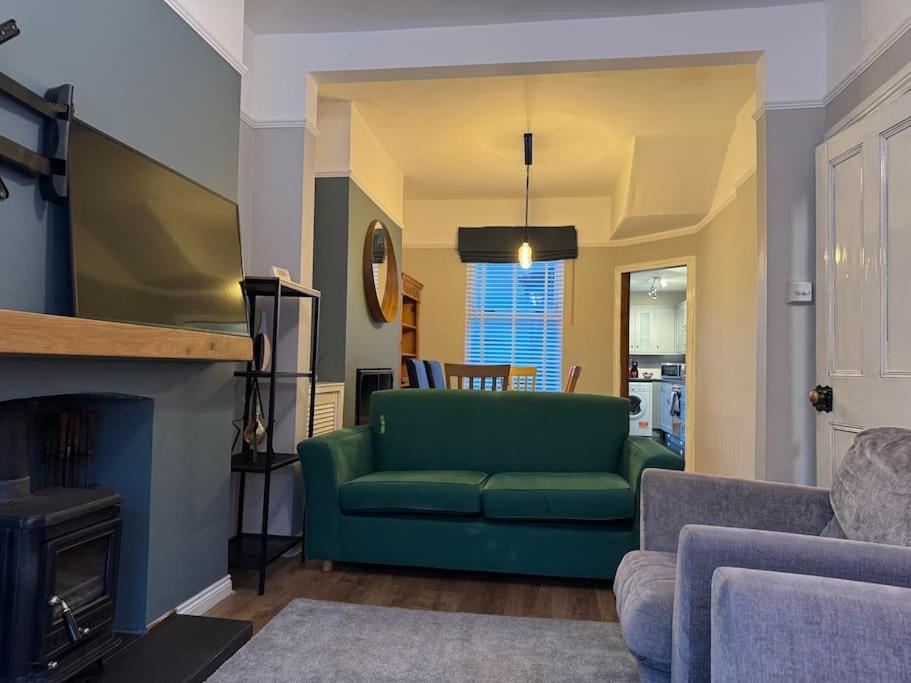 Stylish, Spacious And Central 4 Bedroom House Μπέλφαστ Εξωτερικό φωτογραφία
